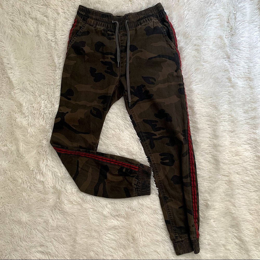 AQUA camo pants with red stripe